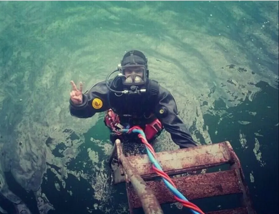 Підводний огляд дамби після паводку