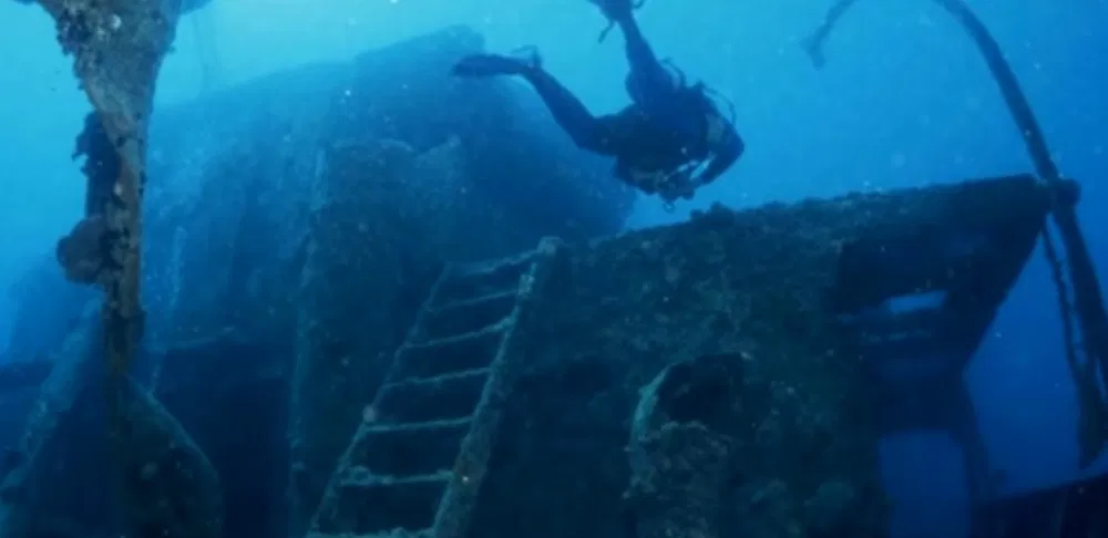 Команда і спорядження для підводних робіт